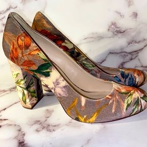 Nine West Women’s Scheila Closed Toe Floral Velvet Heels - Size 10